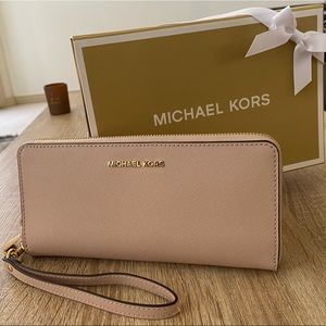 Michael Kors Leather Continental Wristlet
